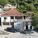 Janina Hisa Appartement