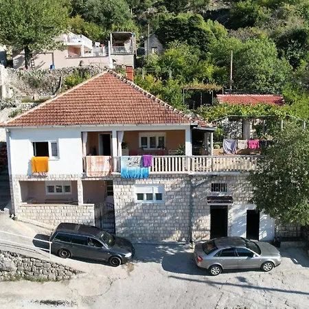 Janina Hisa Διαμέρισμα