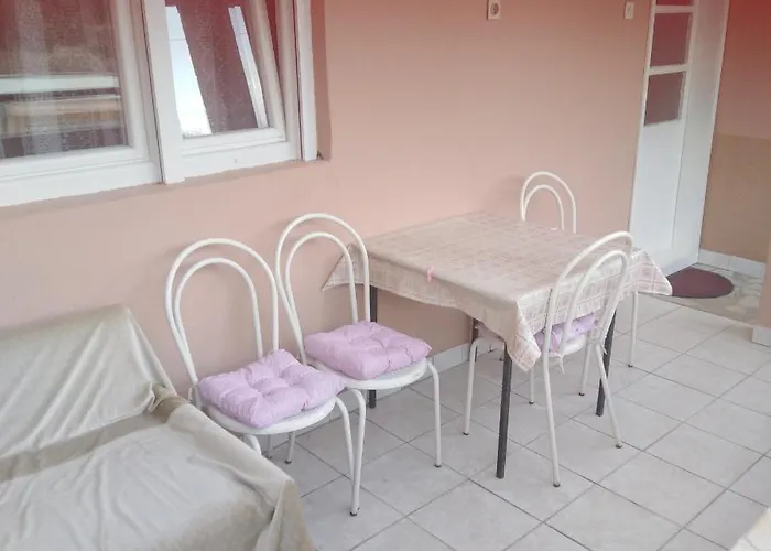 Janina Hisa شقة *